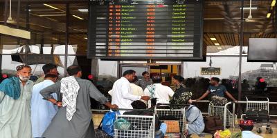 UAE and Gulf Airlines Cancel Flights to India and Pakistan